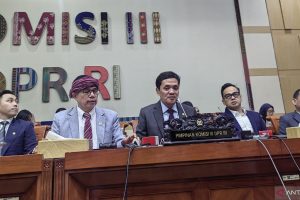 Ketua Komisi III DPR Soroti RKUHAP Banyak Pasal Kuatkan Hak Tersangka